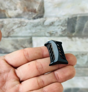 Nút bấm spool máy ngang Daiwa. nút xả dây máy ngang,