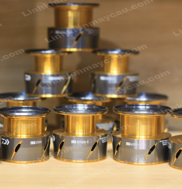 Spool Daiwa Freams - cối máy đứng daiwa