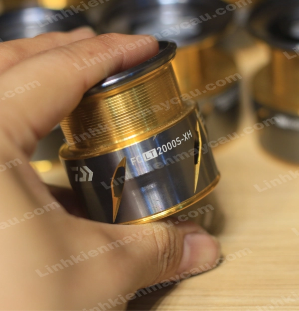 Spool Daiwa Freams - cối máy đứng daiwa