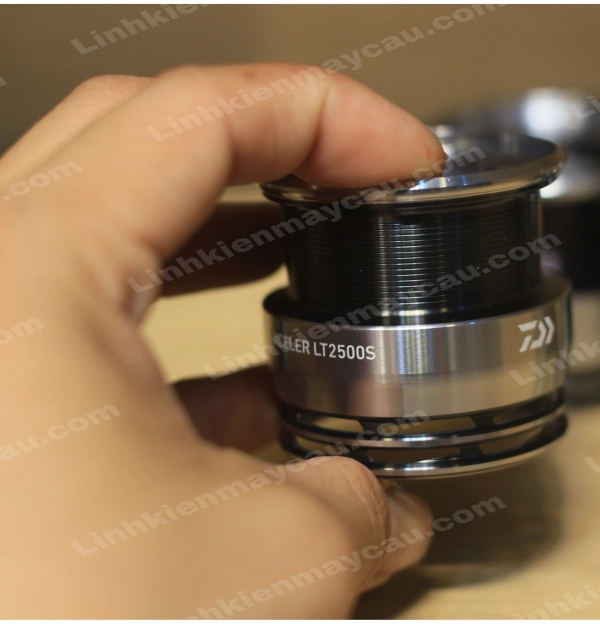 Spool Daiwa Exceller LT 2023 - cối máy đứng daiwa