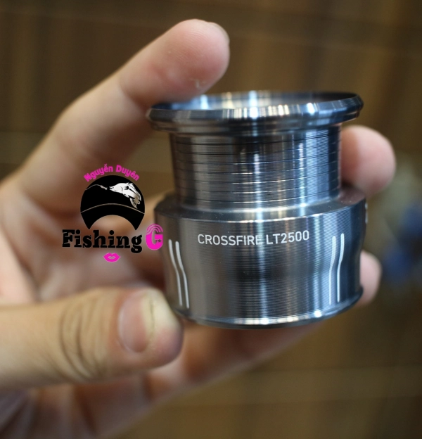 Spool Daiwa Crossfire 2026 - cối máy đứng daiwa